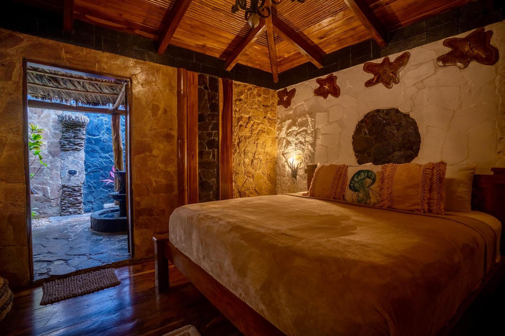 Ocho Artisan Bungalows (Adults Only) Tamarindo Eksteriør bilde