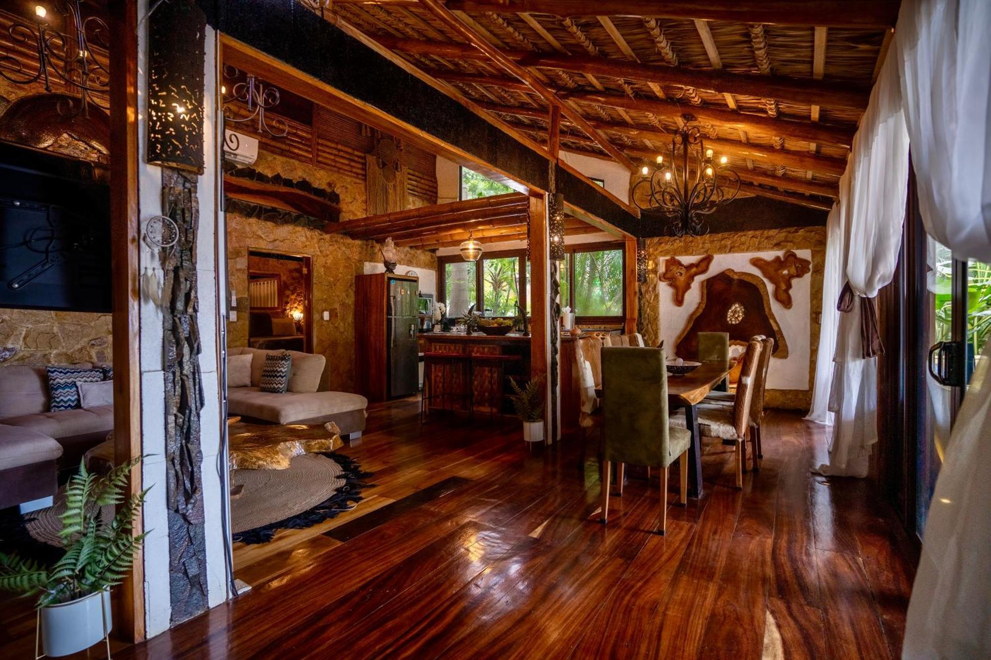 Ocho Artisan Bungalows (Adults Only) Tamarindo Eksteriør bilde