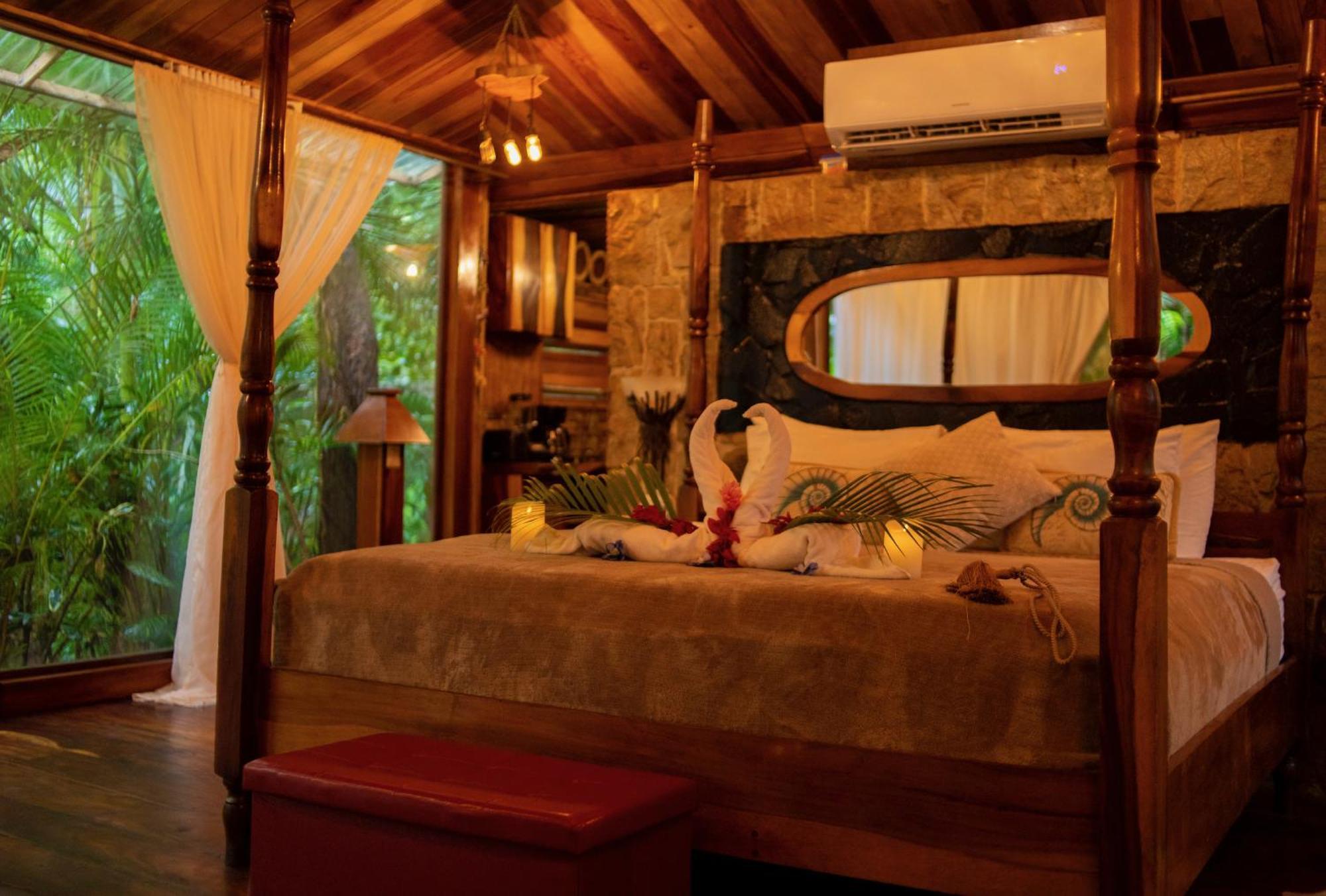 Ocho Artisan Bungalows (Adults Only) Tamarindo Eksteriør bilde