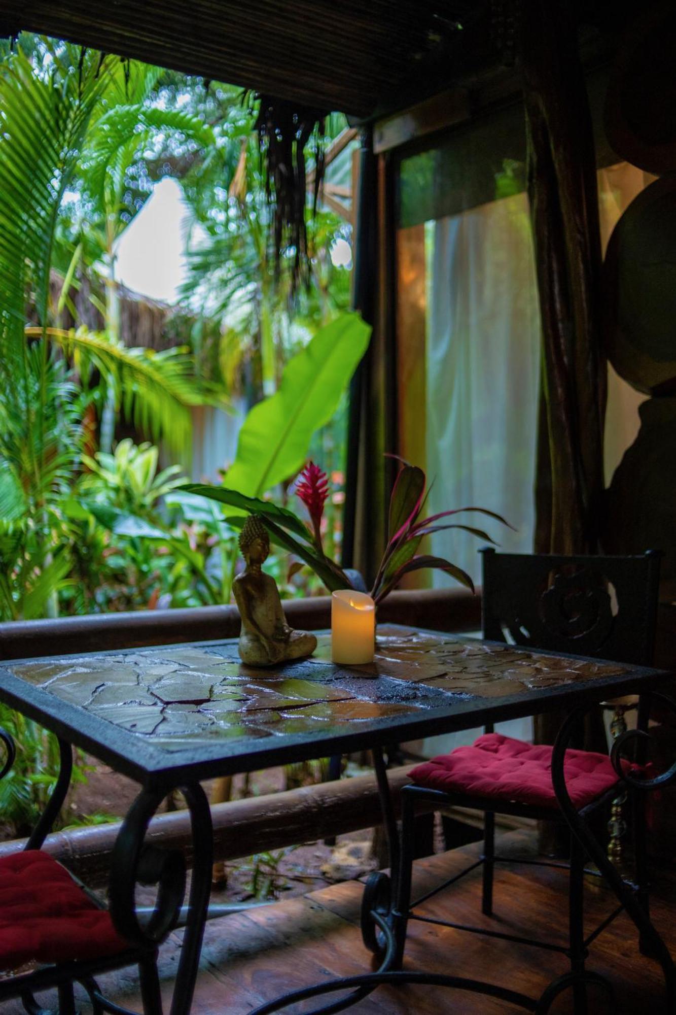 Ocho Artisan Bungalows (Adults Only) Tamarindo Eksteriør bilde